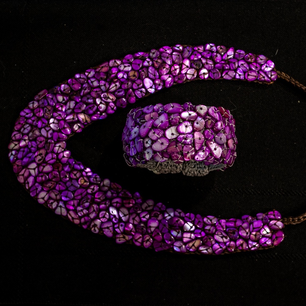 Fabulous Handmade 439ct Natural Mother Necklace